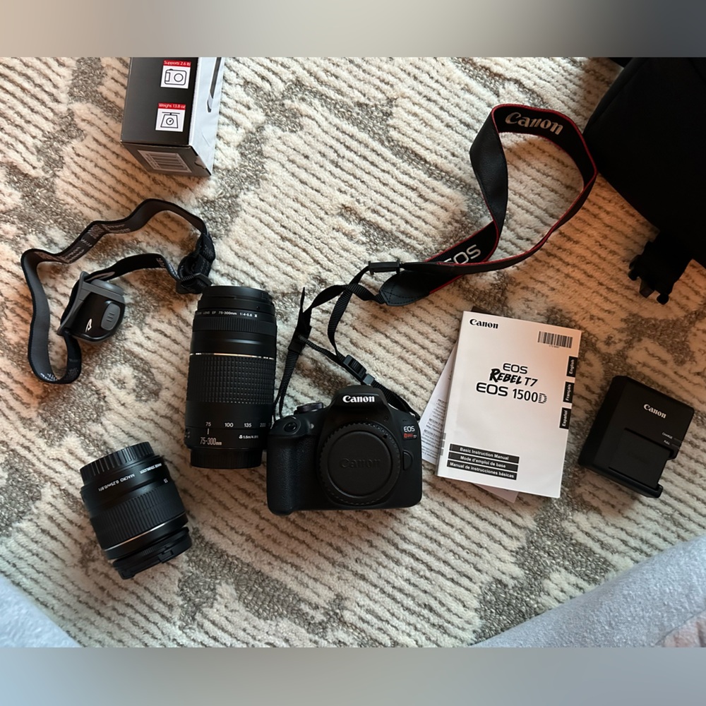 Canon EOS Rebel T7